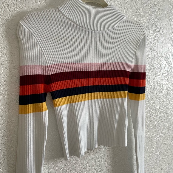 Ribbed Cropped Turtleneck Long Sleeve - Picture 3 of 4